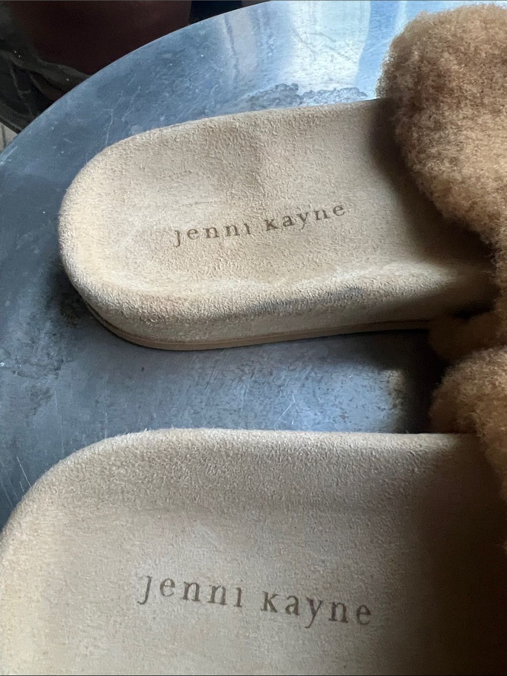 NEW Jenni Kayne Shearling Slide
Sandal. Natural. 8/38 - Picture 5 of 10